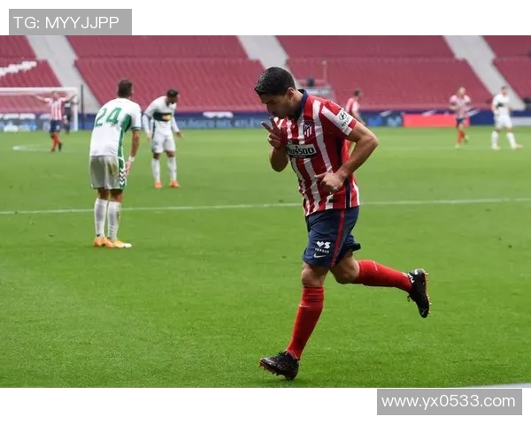 马竞官方宣布续约苏亚雷斯，球迷送上热烈祝福